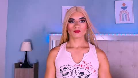 Snapshot of emily_castillo_1 chatting on September 23, 2025, 5:21 am emily_castillo_1 online show from September 23, 2025, 5:21 am