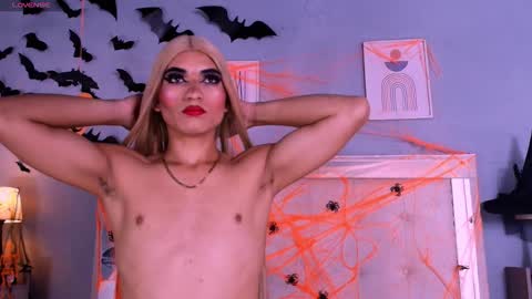 Snapshot of emily_castillo_1 chatting on October 25, 2025, 5:15 am emily_castillo_1 online show from October 25, 2025, 5:15 am