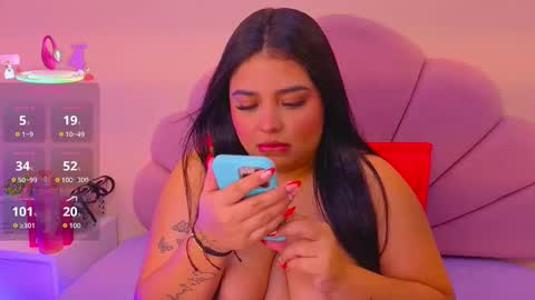 Snapshot of emily_cooper20_ chatting on September 19, 2025, 2:46 am Emily online show from September 19, 2025, 2:46 am