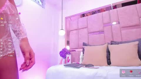 Snapshot of emily_daarell chatting on May 6, 2026, 10:26 pm M I A online430pm- 930pm online show from May 6, 2026, 10:26 pm