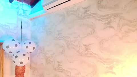 emily_dempsey online show from June 18, 2026, 7:18 pm