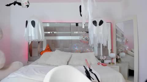 emily_devon online show from October 21, 2025, 3:40 am