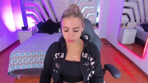 Emily online show from December 27, 2024, 10:34 am