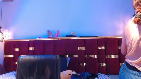 Snapshot of emily_fox_3 chatting on October 30, 2025, 11:44 am emily fox 3 online show from October 30, 2025, 11:44 am