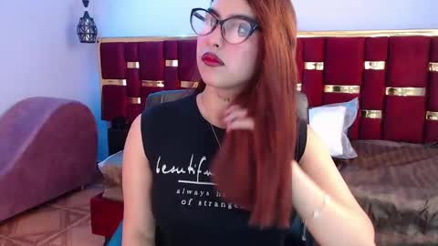 Snapshot of emily_fox_3 chatting on November 12, 2025, 3:51 am emily fox 3 online show from November 12, 2025, 3:51 am