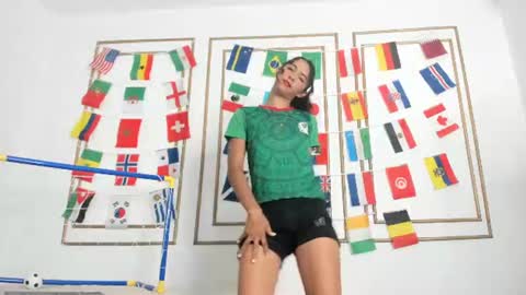 emily_gaviria1 online show from June 19, 2026, 7:06 pm
