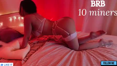 Snapshot of emily_gin chatting on March 24, 2026, 2:05 am EMILY online show from March 24, 2026, 2:05 am