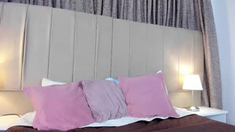 Emily online show from December 13, 2025, 7:53 pm