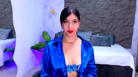 Snapshot of emily_jones3 chatting on May 19, 2026, 12:11 pm Emily online show from May 19, 2026, 12:11 pm