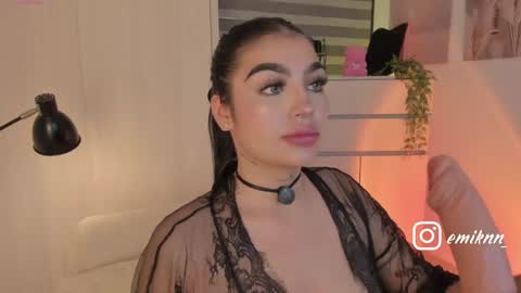 Snapshot of emily_kenner chatting on June 5, 2026, 12:11 pm EmilyKenner Independent model online show from June 5, 2026, 12:11 pm