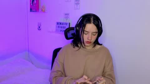 Emily Lindey online show from March 20, 2026, 7:02 am