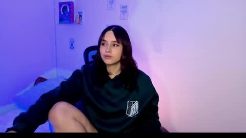 Emily Lindey online show from May 10, 2026, 3:12 am