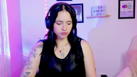 Emily Lindey online show from June 7, 2026, 5:00 am