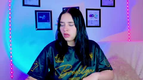 Emily Lindey online show from July 18, 2026, 7:56 am
