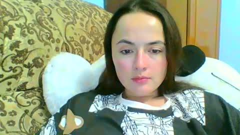 emily_morning_dew online show from December 2, 2024, 8:33 pm