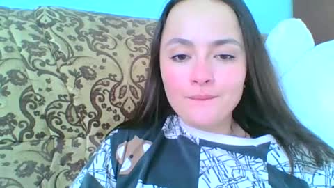 emily_morning_dew online show from December 30, 2024, 8:32 am