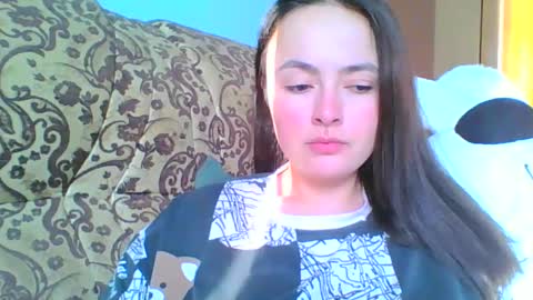 emily_morning_dew online show from December 31, 2024, 7:53 am