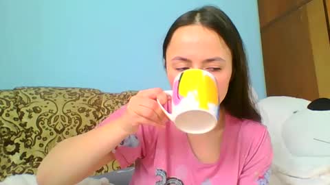 emily_morning_dew online show from January 6, 2025, 9:30 am