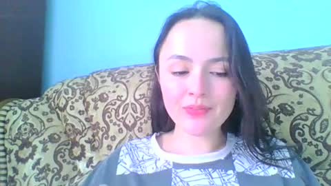 emily_morning_dew online show from February 19, 2025, 11:28 am