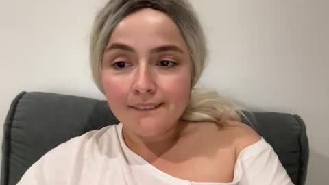 Snapshot of emily_morning_dew chatting on September 24, 2025, 7:50 pm emily_morning_dew online show from September 24, 2025, 7:50 pm