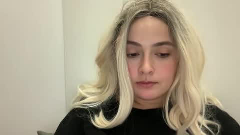 Snapshot of emily_morning_dew chatting on October 8, 2025, 4:48 pm emily_morning_dew online show from October 8, 2025, 4:48 pm