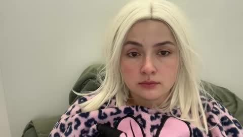 emily_morning_dew online show from December 4, 2025, 8:45 am