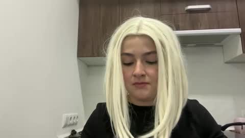 emily_morning_dew online show from April 15, 2026, 9:05 am