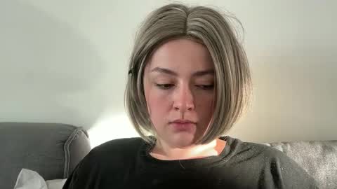 Snapshot of emily_morning_dew chatting on May 15, 2026, 4:08 am emily_morning_dew online show from May 15, 2026, 4:08 am