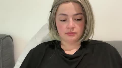 Snapshot of emily_morning_dew chatting on May 19, 2026, 3:24 am emily_morning_dew online show from May 19, 2026, 3:24 am