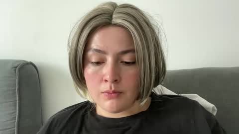 Snapshot of emily_morning_dew chatting on June 3, 2026, 8:06 am emily_morning_dew online show from June 3, 2026, 8:06 am