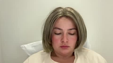 Snapshot of emily_morning_dew chatting on June 10, 2026, 4:34 am emily_morning_dew online show from June 10, 2026, 4:34 am