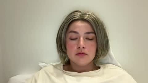 Snapshot of emily_morning_dew chatting on June 10, 2026, 6:29 pm emily_morning_dew online show from June 10, 2026, 6:29 pm