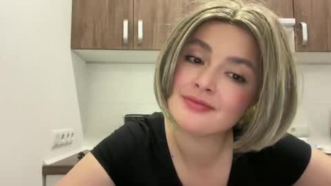 Snapshot of emily_morning_dew chatting on June 12, 2026, 8:35 am emily_morning_dew online show from June 12, 2026, 8:35 am