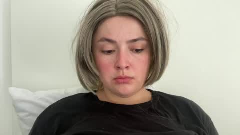 Snapshot of emily_morning_dew chatting on June 22, 2026, 6:54 am emily_morning_dew online show from June 22, 2026, 6:54 am