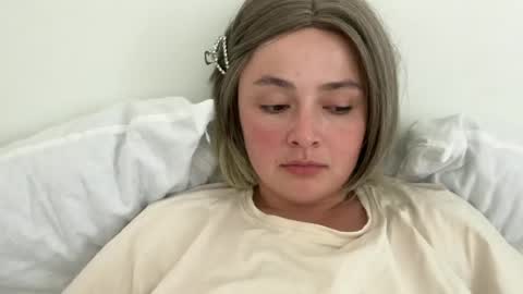 Snapshot of emily_morning_dew chatting on June 23, 2026, 2:37 pm emily_morning_dew online show from June 23, 2026, 2:37 pm