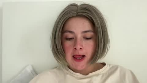 emily_morning_dew online show from July 7, 2026, 9:24 am