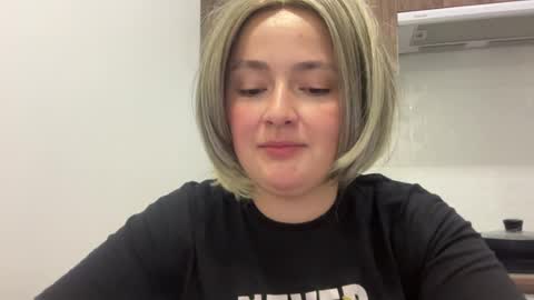 emily_morning_dew online show from July 9, 2026, 7:23 am