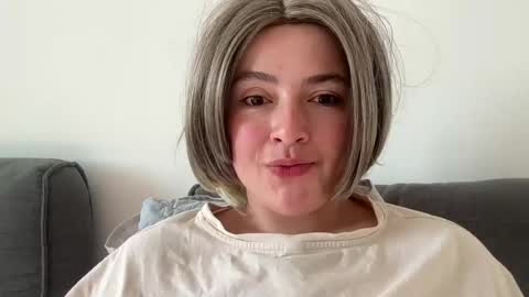 emily_morning_dew online show from July 15, 2026, 4:40 am