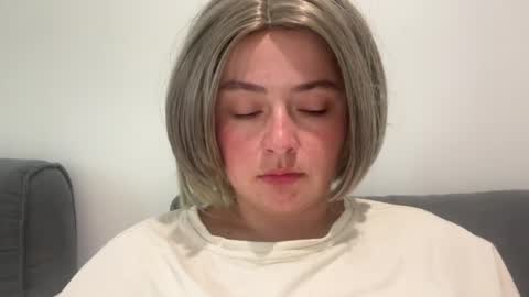 emily_morning_dew online show from July 15, 2026, 5:18 pm
