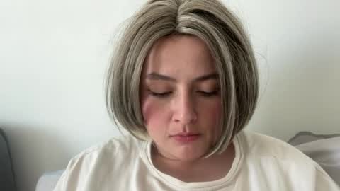 emily_morning_dew online show from July 23, 2026, 12:25 pm