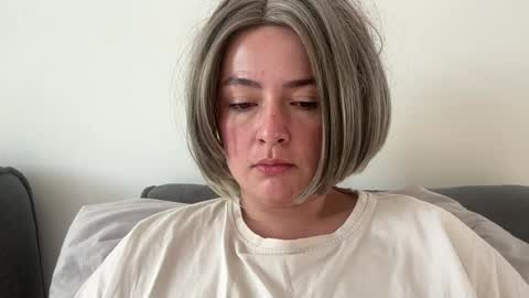 emily_morning_dew online show from August 3, 2026, 5:28 am