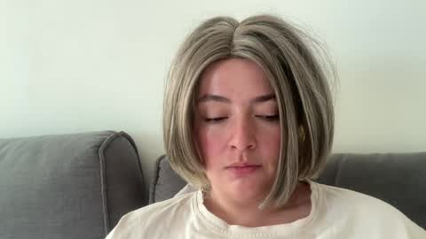 emily_morning_dew online show from August 6, 2026, 4:36 am