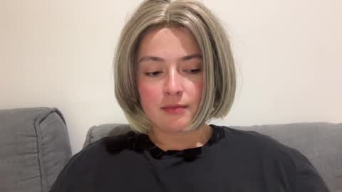 emily_morning_dew online show from August 7, 2026, 6:54 pm