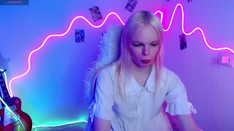 Snapshot of emily_nyaffe chatting on October 13, 2025, 11:21 am Lia online show from October 13, 2025, 11:21 am