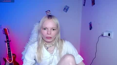 Snapshot of emily_nyaffe chatting on March 5, 2026, 10:28 pm Lia online show from March 5, 2026, 10:28 pm