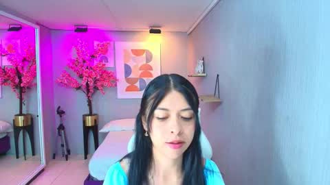 Snapshot of emily_osman chatting on February 6, 2026, 12:19 pm Emily osman online show from February 6, 2026, 12:19 pm