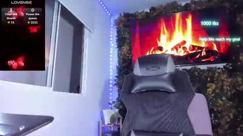 emily_palmeer online show from July 2, 2026, 9:04 am