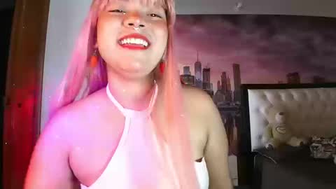 emily_petite16 online show from September 11, 2025, 12:38 pm