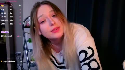 emily_pvt online show from February 17, 2026, 9:43 pm