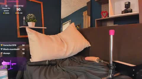 EMILY online show from October 25, 2025, 10:26 pm